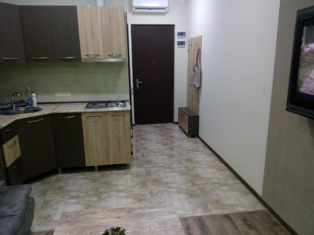 Studio Apartment In Batoumi Extérieur photo